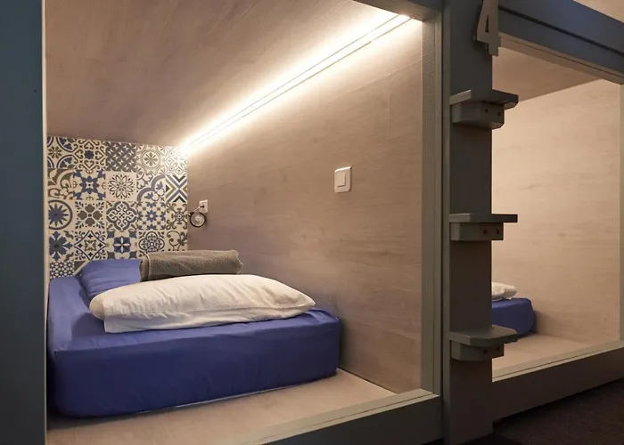 Отель Vert Lodge Chamonix Шамони