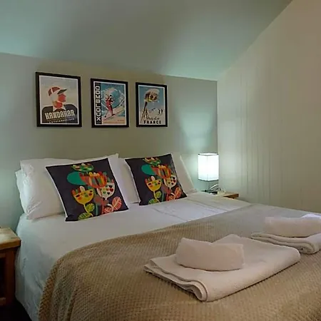 Vert Lodge Chamonix מלון 2*